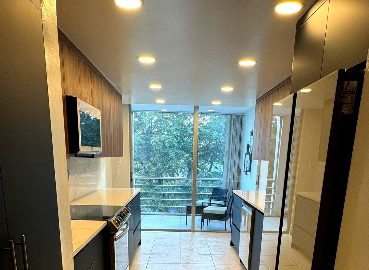 Kitchen Cabinet Installation in Pembroke Pines, FL